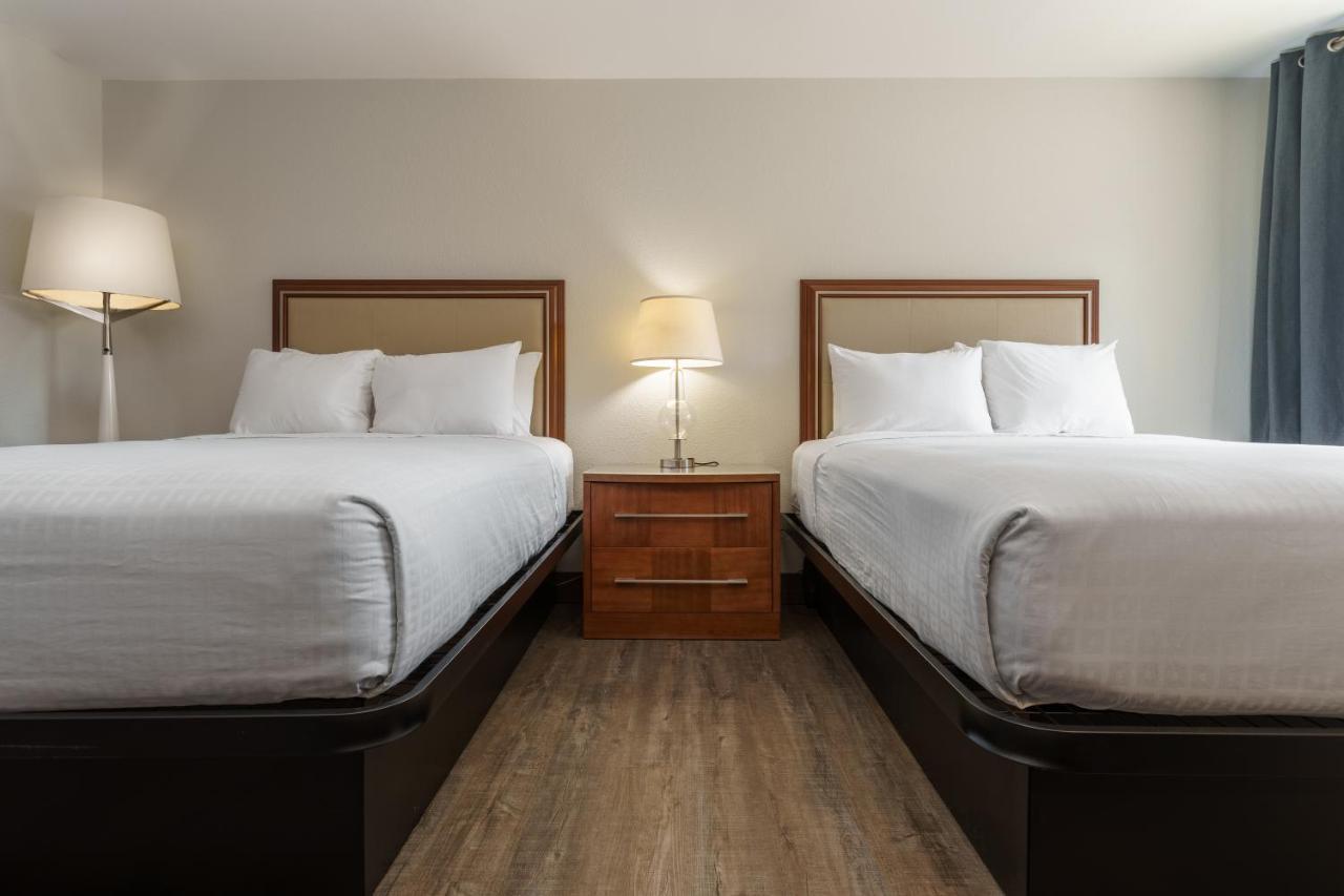 Riverfront Inn Роузберг Экстерьер фото