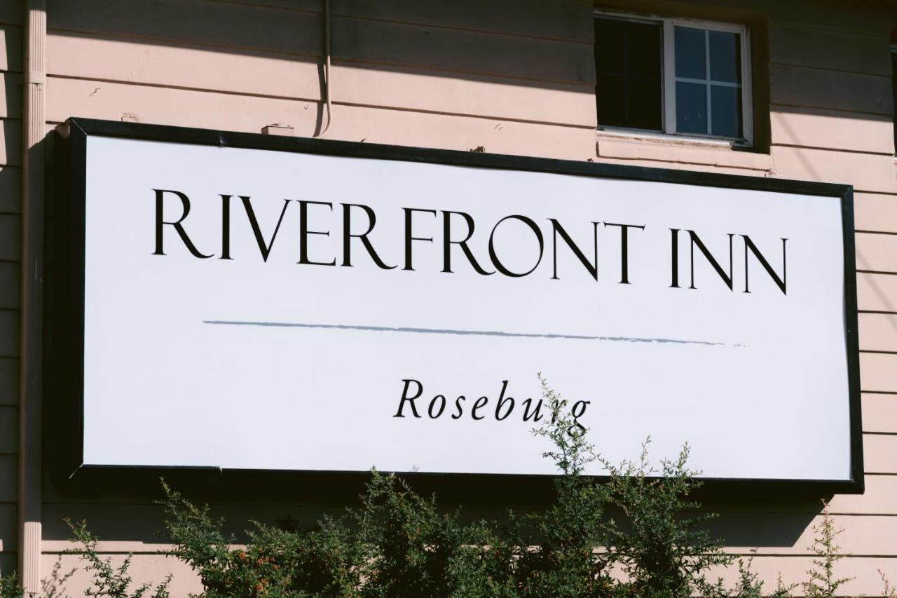 Riverfront Inn Роузберг Экстерьер фото